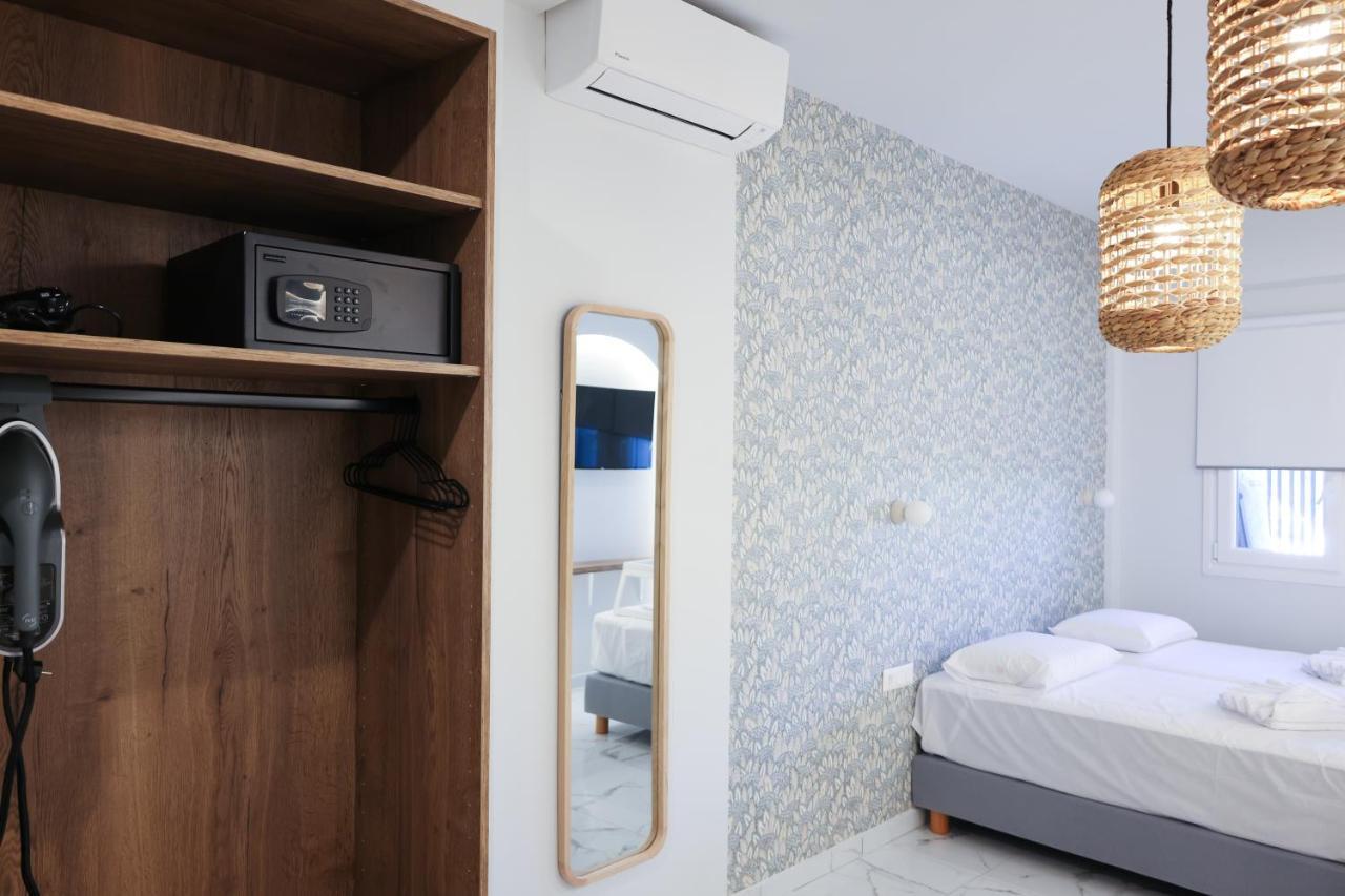 Uphill Unique Boutique Suites Skiathos Town Ngoại thất bức ảnh