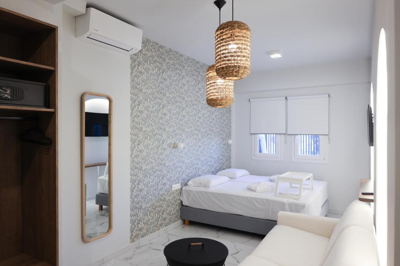 Uphill Unique Boutique Suites Skiathos Town Ngoại thất bức ảnh