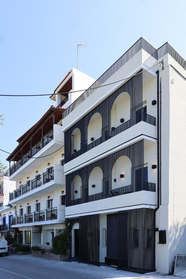 Uphill Unique Boutique Suites Skiathos Town Ngoại thất bức ảnh