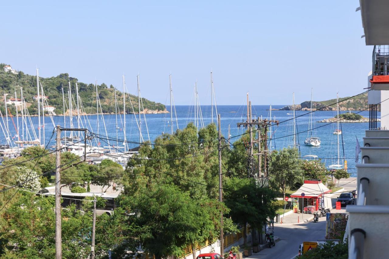 Uphill Unique Boutique Suites Skiathos Town Ngoại thất bức ảnh