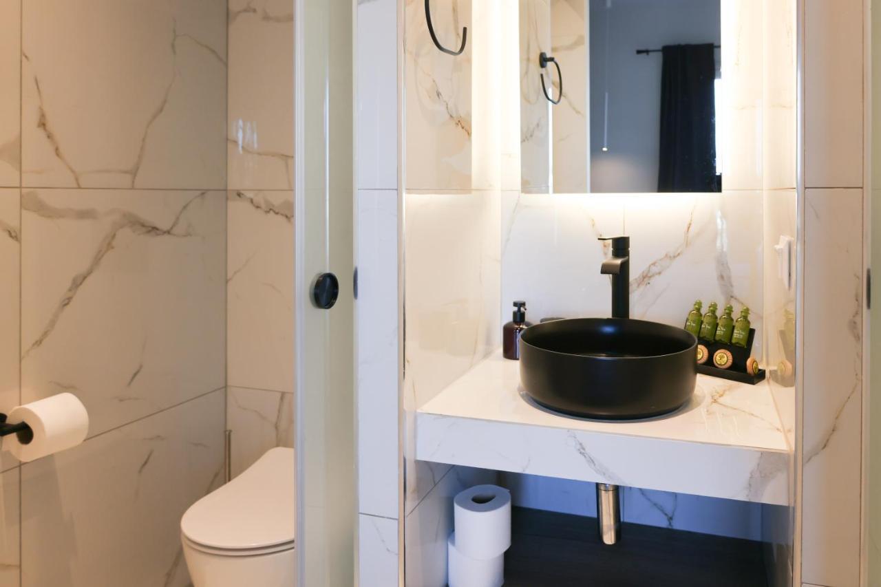 Uphill Unique Boutique Suites Skiathos Town Ngoại thất bức ảnh