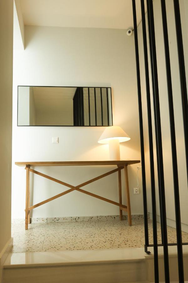 Uphill Unique Boutique Suites Skiathos Town Ngoại thất bức ảnh