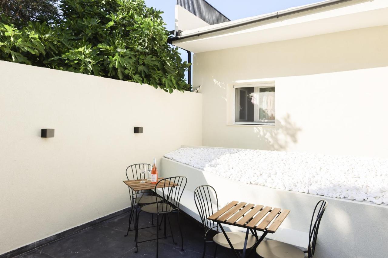 Uphill Unique Boutique Suites Skiathos Town Ngoại thất bức ảnh